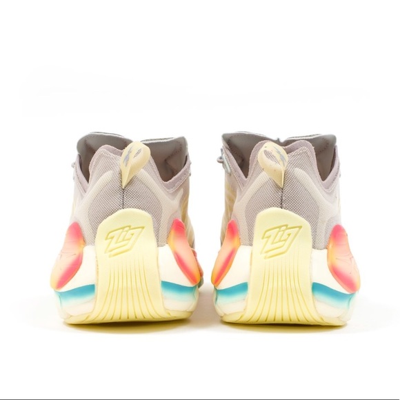 Brain Dead x Reebok Zig Kinetica 2 “Mad Science” - Picture 4 of 15